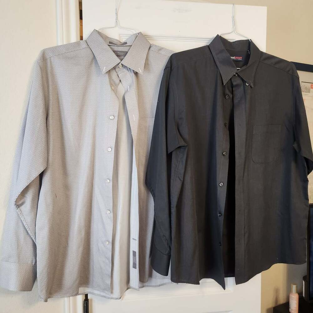 Bundle 2 Men's button up Size L Long Sleeve